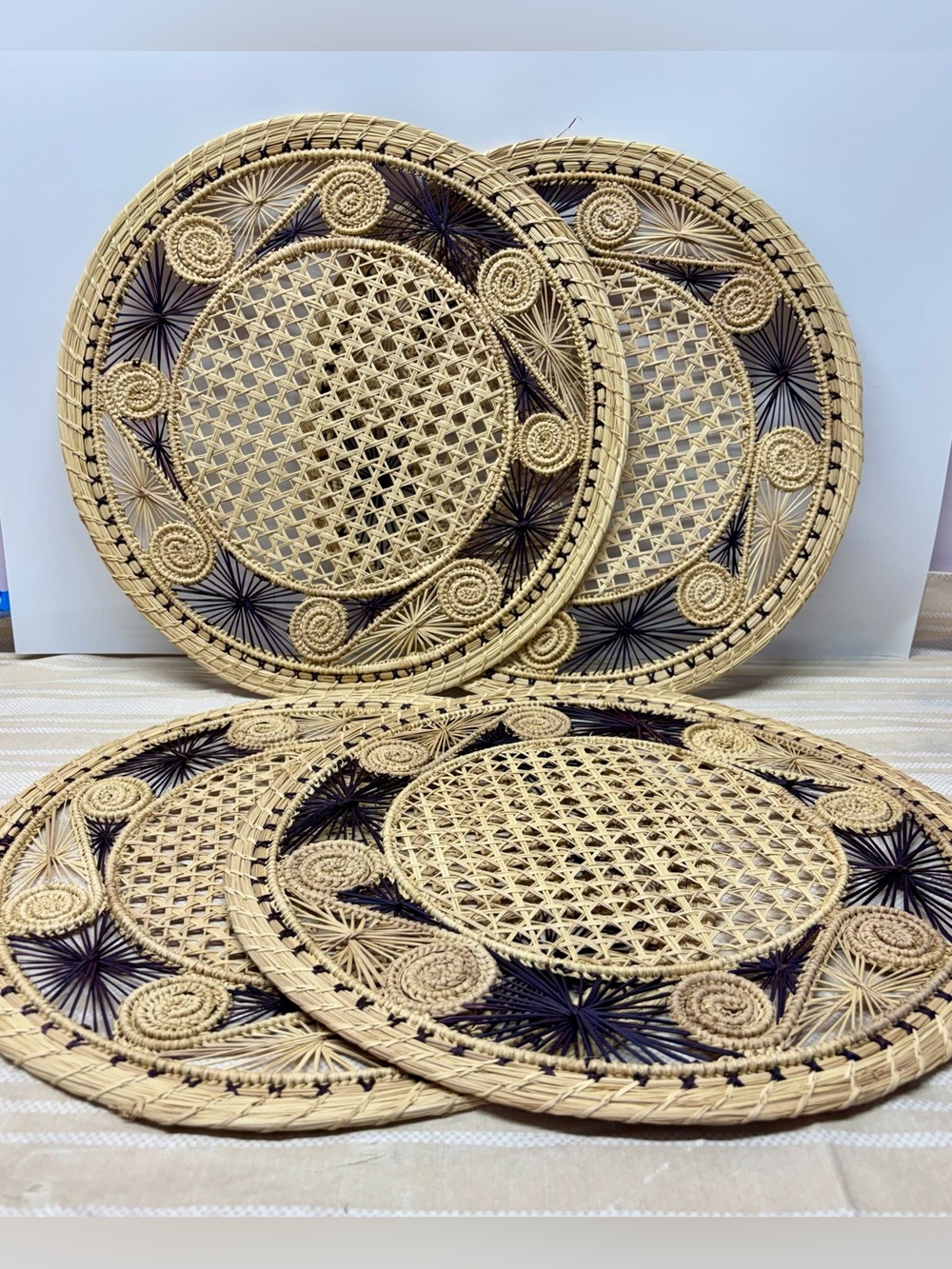 4- Round Woven Placemats 13 inch  4- Coasters Boho Rattan-Natural/black Exc Cond